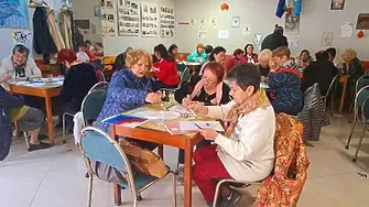 С курсове по фотография и изобразително изкуство започнаха творчески работилници за пенсионери в Пловдив