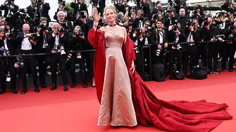 Червеният килим в Кан: Най-добре облечените звезди на 76-ия филмов фестивал