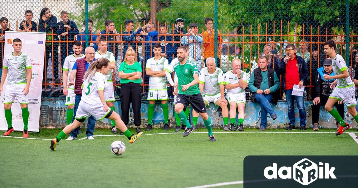 Невероятен спортно музикален празник зарадва Плевен Традиционната футболна среща между абитуриенти