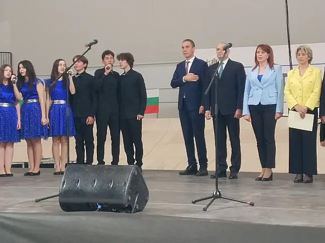 Откриха зала „Арена“! Президентът: Защото Бургас заслужава  
