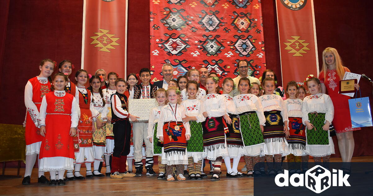 Кметът на Монтана Златко Живков откри 15 Национален фолклорен конкурс