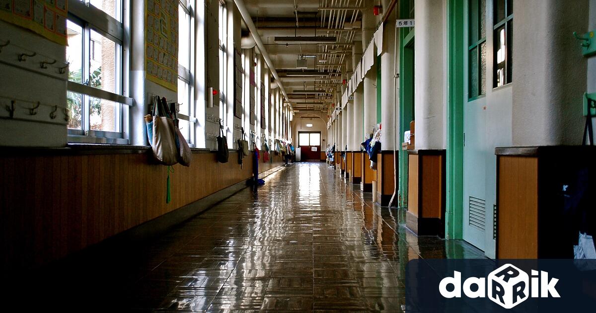 В 115 училища в Сърбия са получени сигнали за поставени