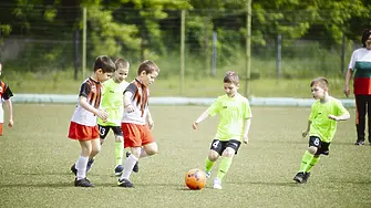 Футболен турнир между детските градини се проведе за седми път в Мездра