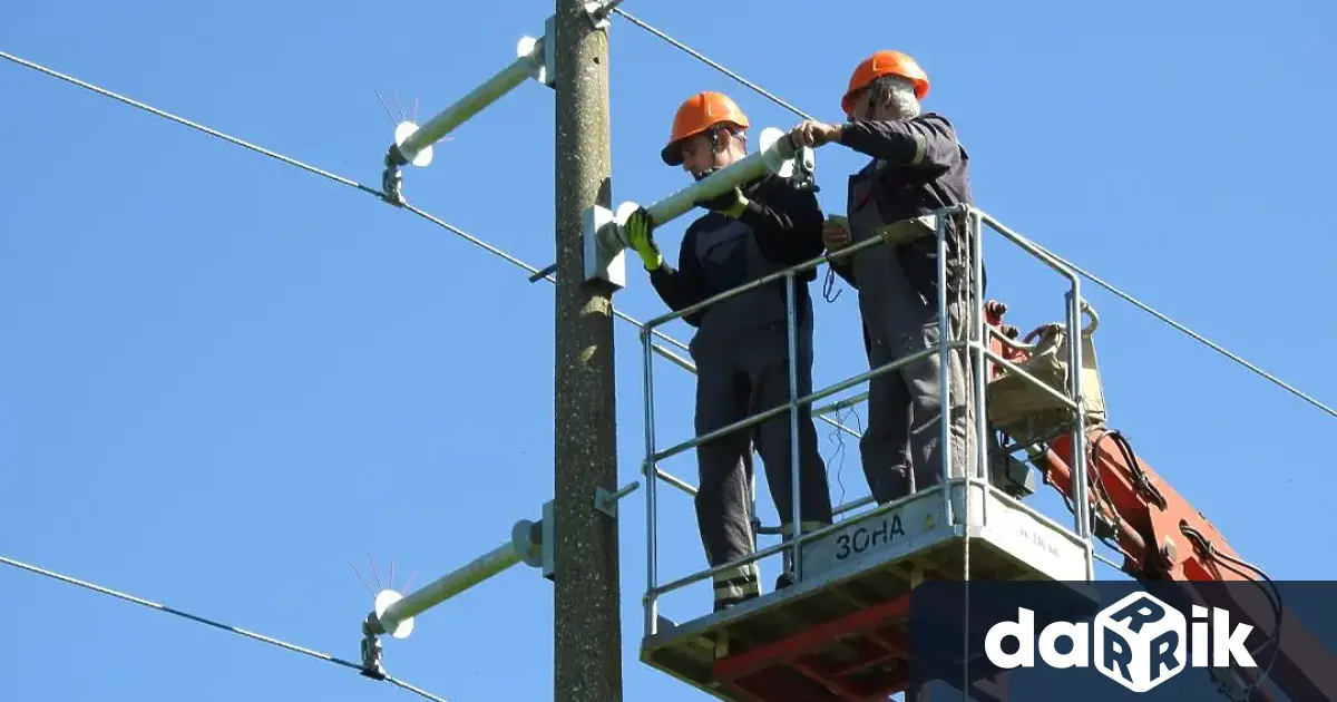 Електроразпределителна мрежа ЕРМ Запад обезопасява за птиците близо 2500 електрически