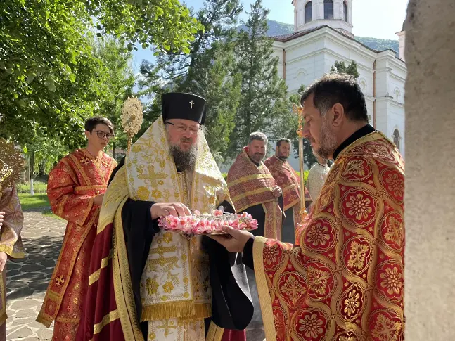 Частица от Божия Кръст пристигна във Враца за поклонение