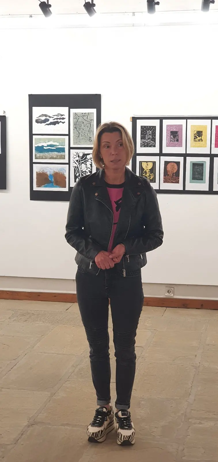 Жеравна посрещна „Медвен през погледа на художниците любители“ 