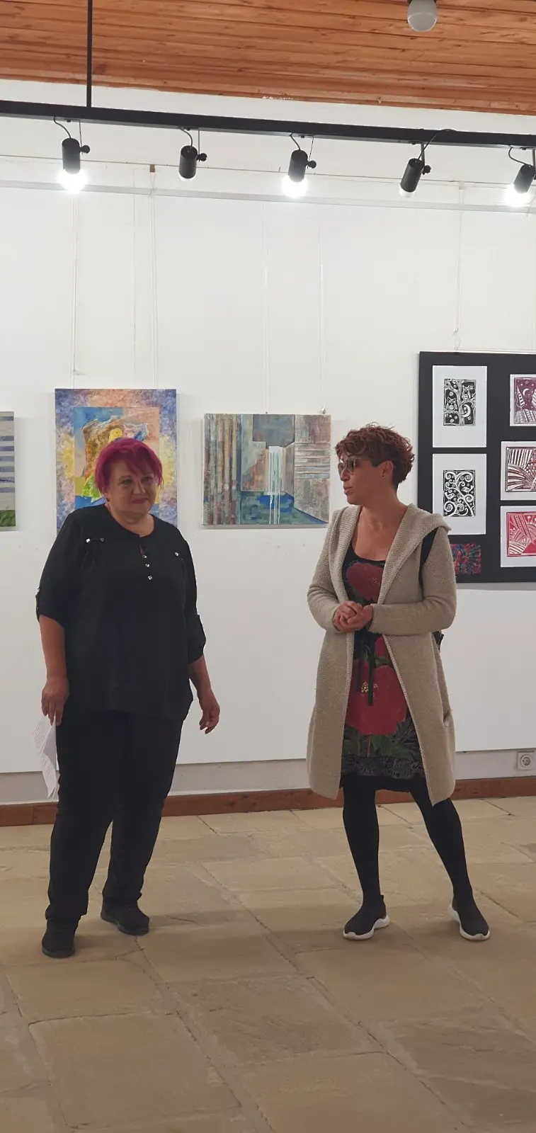 Жеравна посрещна „Медвен през погледа на художниците любители“ 