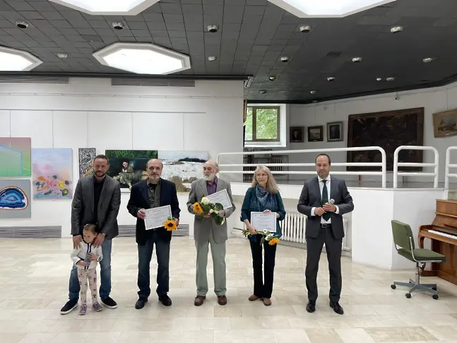 Емилия Върбанова, Цено Ценов и Валентин Леков са носители на награда в Националната художествената изложба „Земята на Ботев“