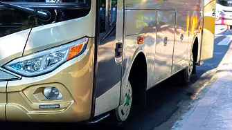 Български туристически автобус се запали в Гърция
