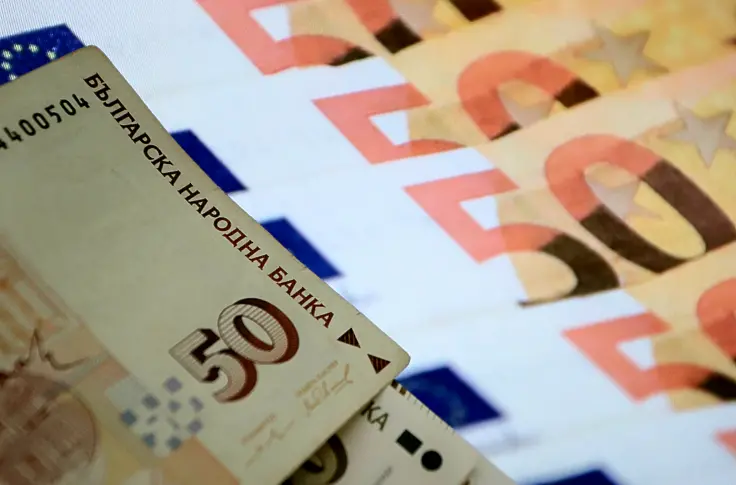 Общински финансисти обсъждат край Варна въвеждането на еврото 