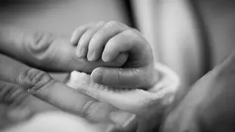 Естествено раждане срещу секцио: Плюсове и минуси 