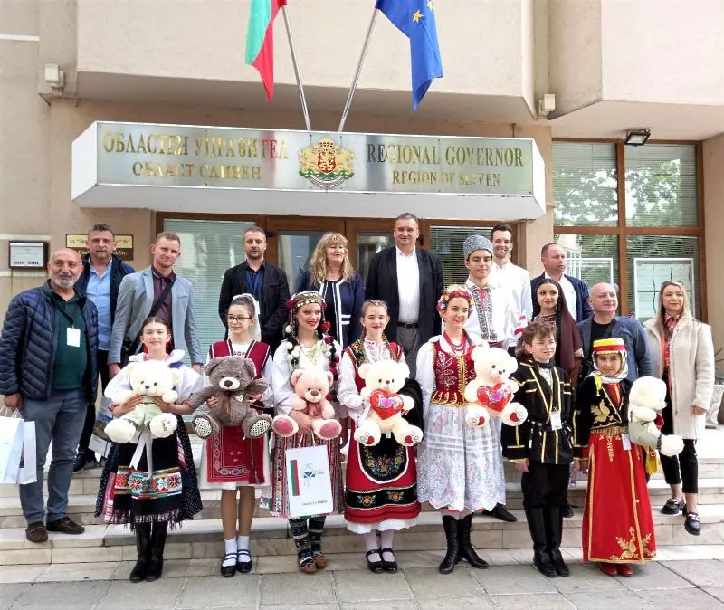 Минчо Афузов посрещна участниците в Международния танцов фестивал „Приятелство без граници“