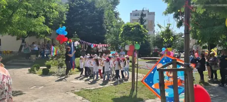 „Топлофикация – Сливен – инж.Ангел Ангелов” зарадва малчуганите от ДГ „Зорница”