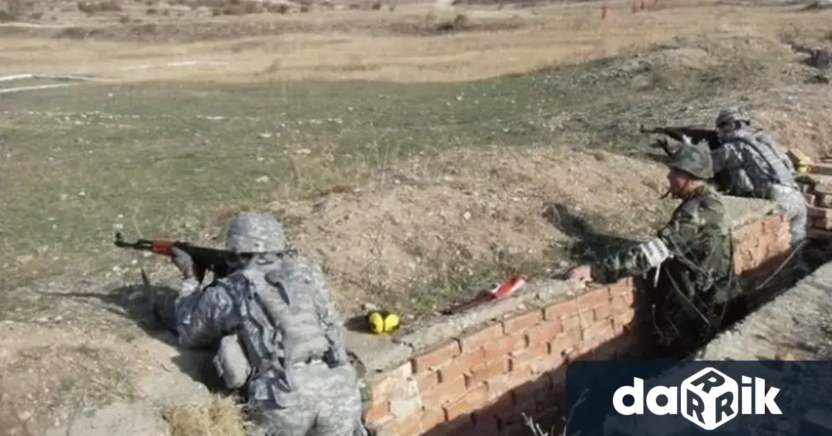 Учебната подготовка на сливенския гарнизон на полигон Батмиш край Сливен