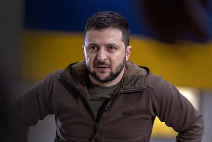 Зеленски: Украйна е готова да започне контранастъплението си