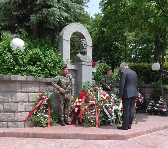Смолянчани се преклониха пред подвига на  Ботев и загиналите за свободата