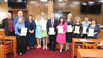 Осем учители от област Русе получиха награда „Неофит Рилски“