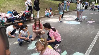 Над 200 деца в Пловдив рисуваха каква искат да бъде природата