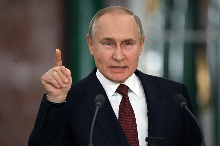 Едно към едно: Фалшив Путин стресна руснаци с извънредно обръщение (видео)