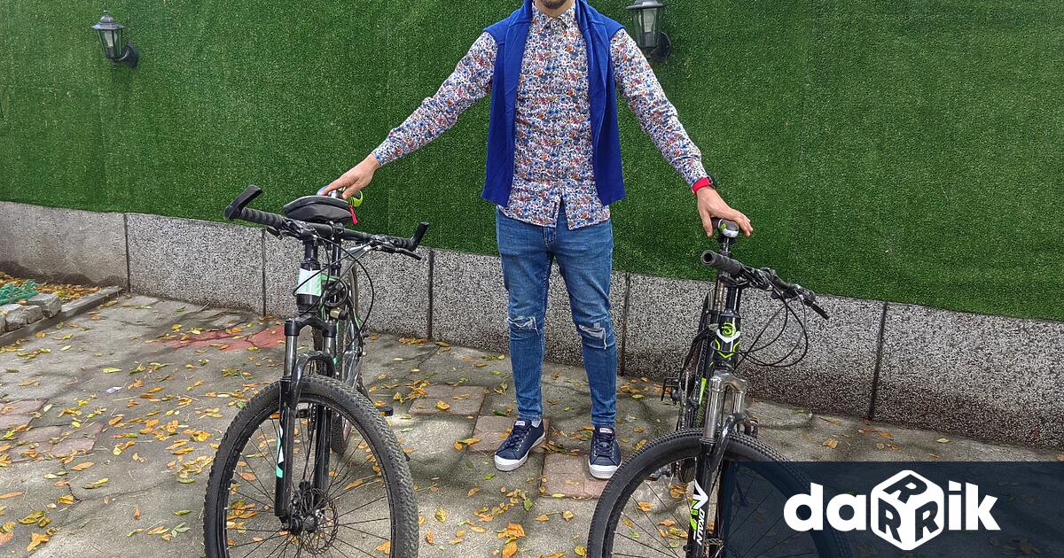 Футболен съдия дарява велосипеди на деца в нужда Светослав Енчев
