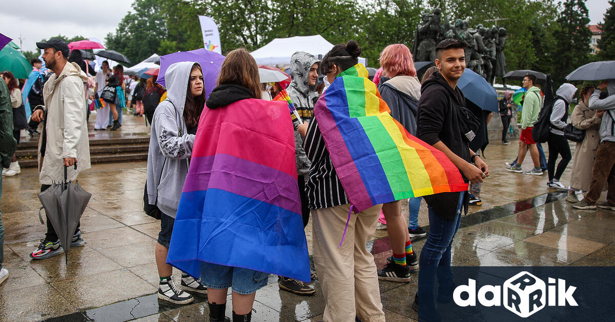 След София Прайд шествието в подкрепа на ЛГБТИ общността зачестиха