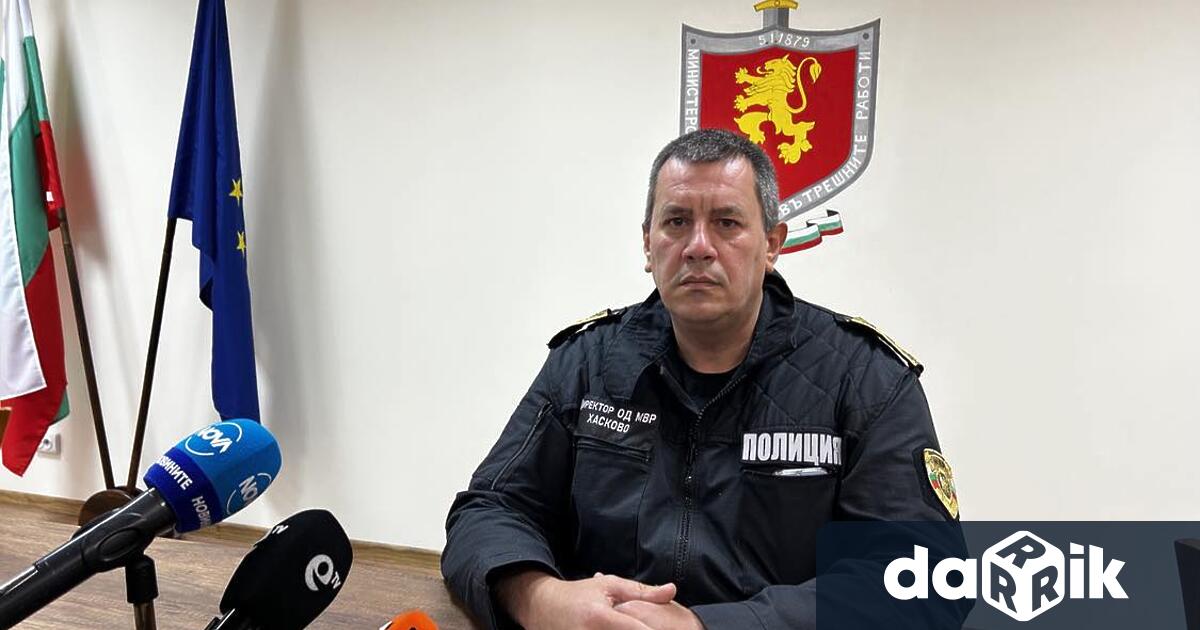 Двама мъже и млада жена са задържани с 9 пакета