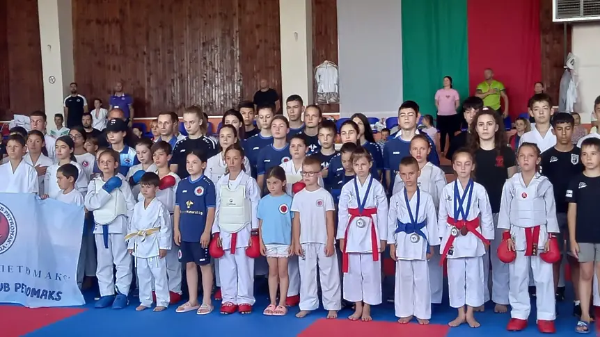 Проведе се XVII международен турнир по карате „Купа Каварна“