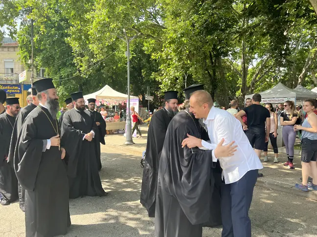 Празникът на черешата в Кюстендил