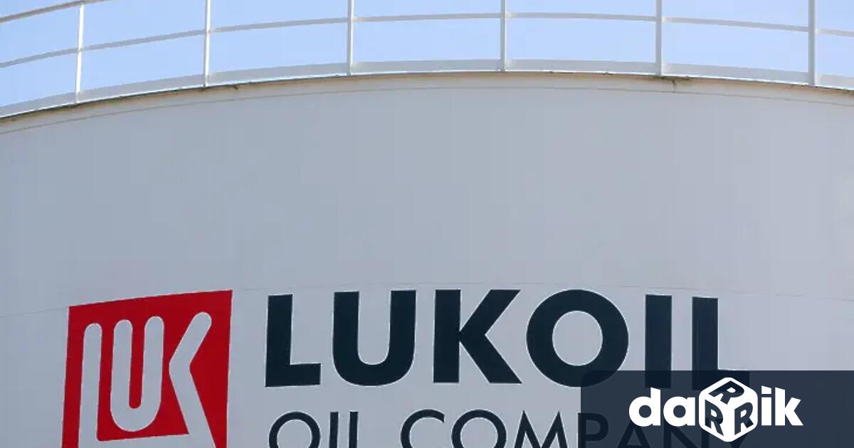 Над 80 от петрола който се преработва от рафинерията в