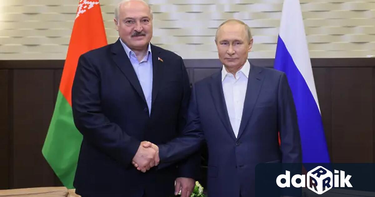 Беларуският президент Александър Лукашенко заяви че е убедил руския президент
