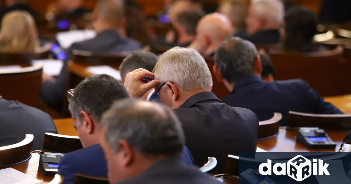 Народните представители ще изслушат в четвъртък министъра на отбраната Тодор