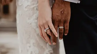„Той беше щастлив“: Младоженец почина 10 минути, след като се ожени за своята любима