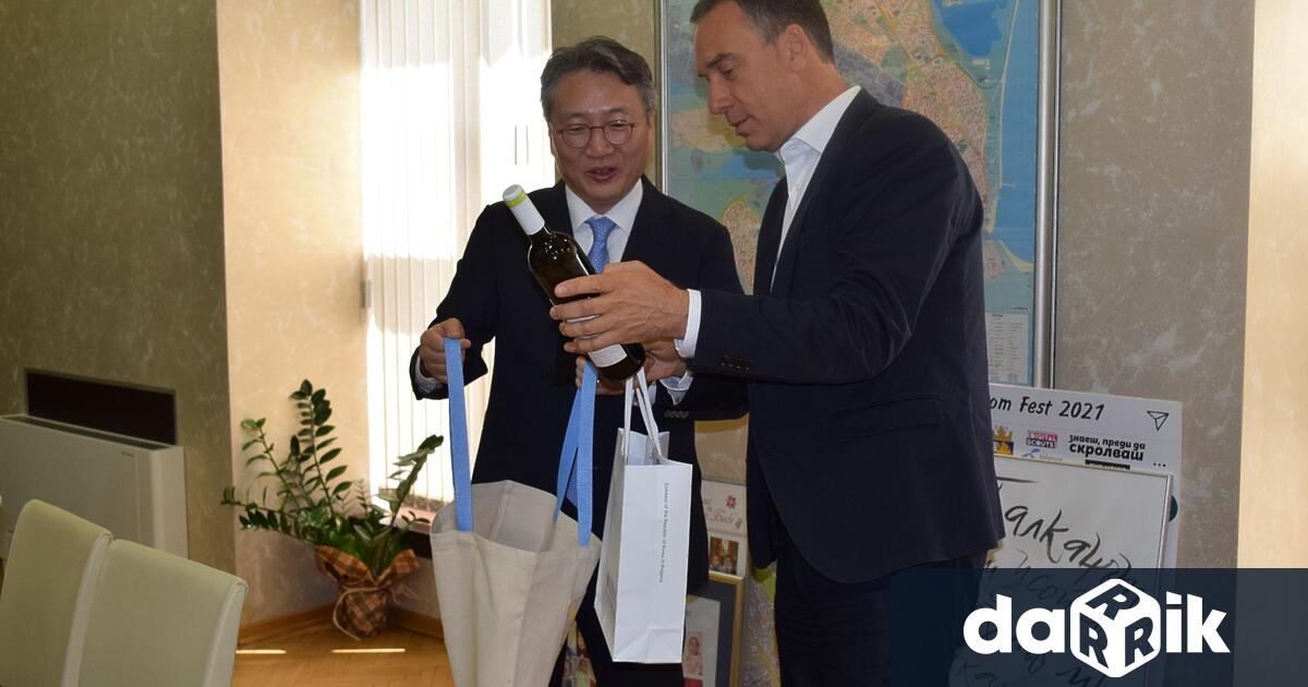 Кметът Димитър Николов се срещна с посланика на Република Корея
