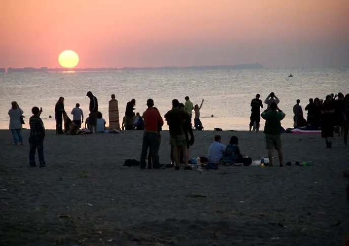 Бургас се готви да посрещне юлското слънце с концерти на острова и ретро парад 