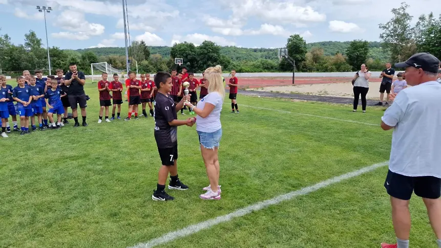 ФК Кюстендил родени 2011 г. на футболен турнир в Перник