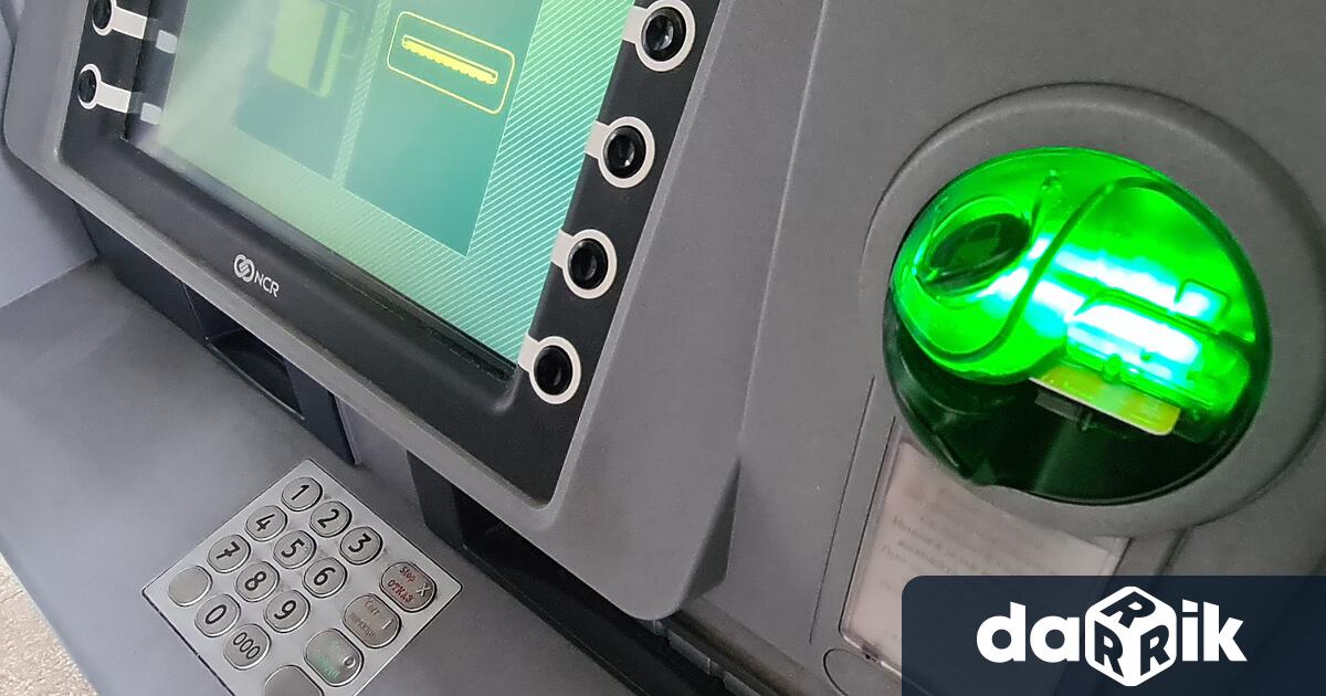 Банките закриват банкомати като само за последната година у нас