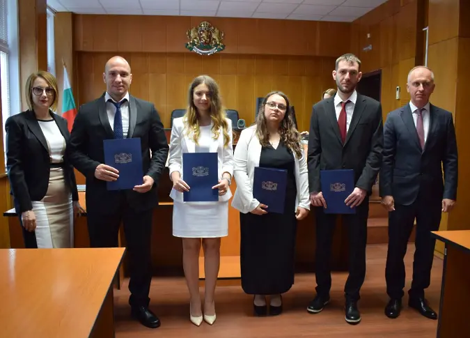 Четирима младши съдии встъпиха в длъжност в Окръжен съд - Варна