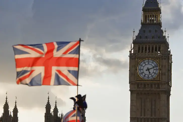 Великобритания въвежда такса за влизане в страната