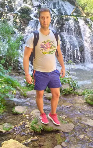 Един отговорен млад баща се нуждае от нашата помощ 