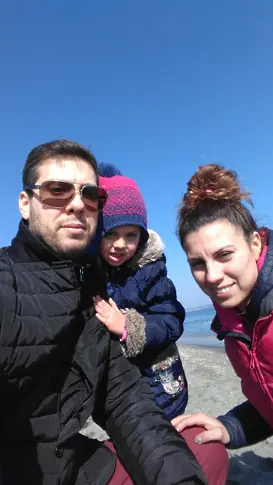 Един отговорен млад баща се нуждае от нашата помощ 