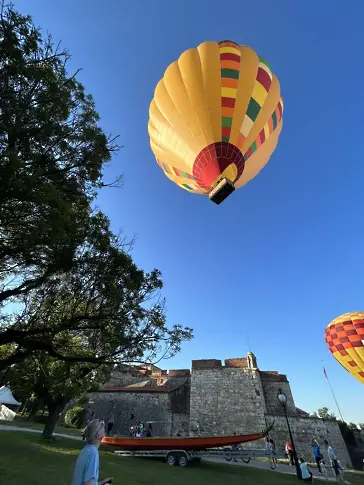 Повече от 100 видинчани полетяха с балон над река Дунав и града