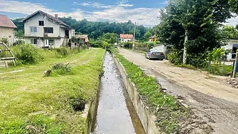 Почистват дерета и канали в населени места на Враца