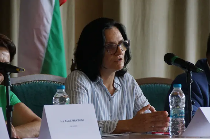 Водещи специалисти извършиха безплатни прегледи и участваха в конференция в Левски