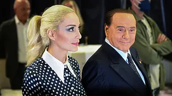 Силвио Берлускони завеща милиони на Марта Фашина