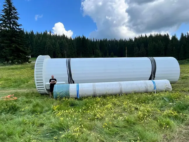 Започна монтирането на 111-метровия пилон на Рожен (видео)