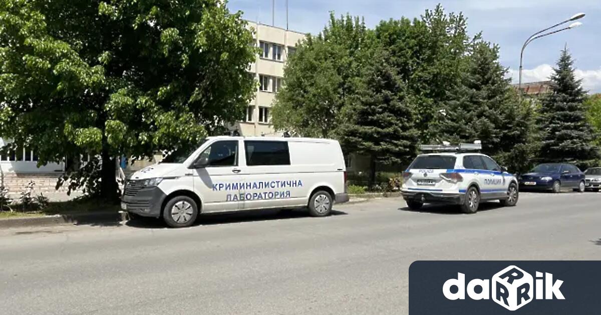 56-годишен мъж е задържан вчера от кюстендилски полицаи за отправена