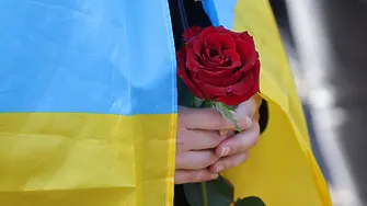 ”Най-много Украйна иска мира”. Украинското посолство отговори на Радев