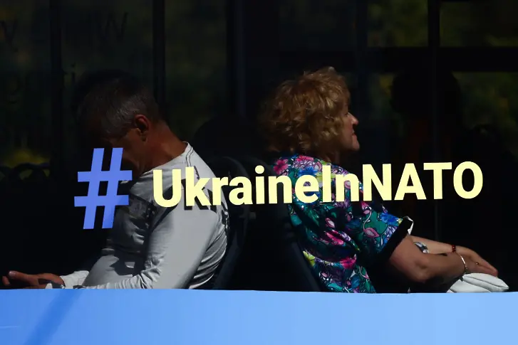 Сигналите от Вилнюс: Ще се присъедини ли Украйна към НАТО