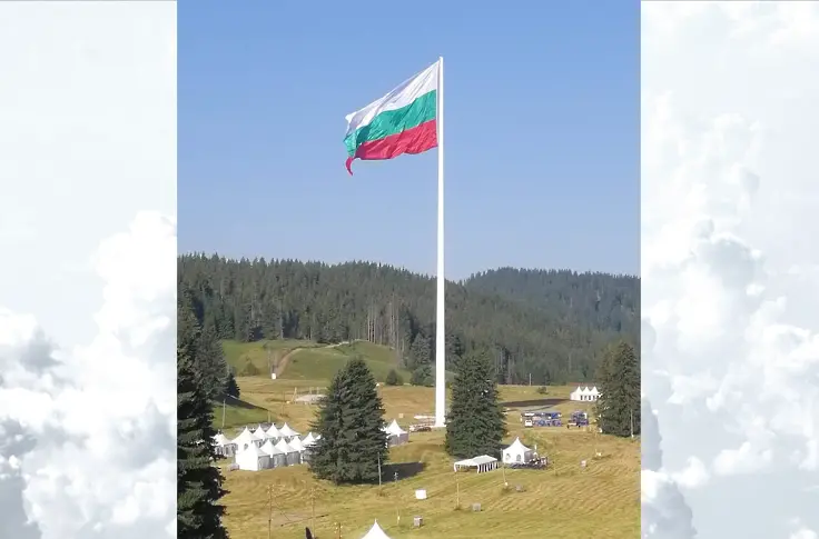 На 111 метра се развя българското знаме от пилона на Рожен (видео)