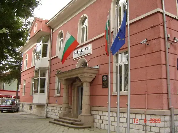 Две млади юристки се заклеха в Районния съд във Велинград
